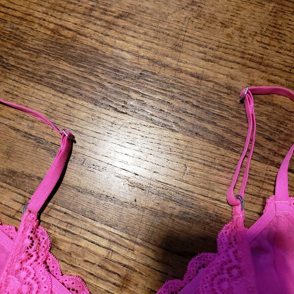 Gilly Hicks Bralette - Picture 3 of 9